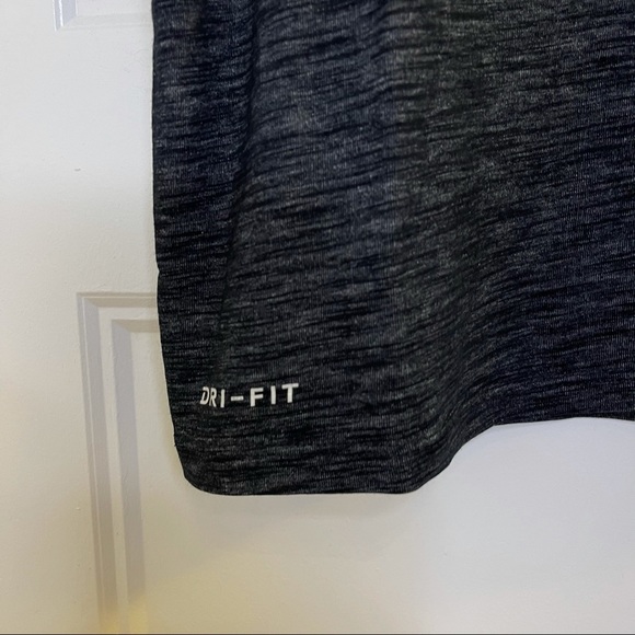 Nike Dubai T-Shirt - Picture 3 of 6